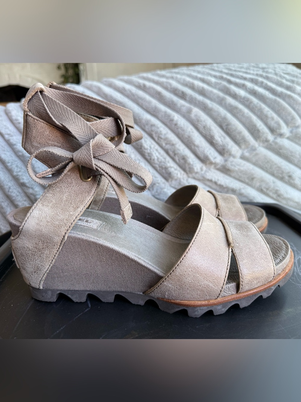 Sorel Taupe Jonie Tie-Ankle Platform Wedge Sandals Size 8